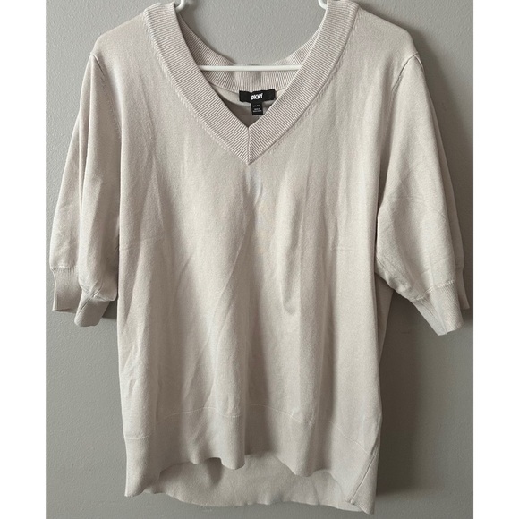 🆕 Women’s DKNY Puff Sleeve Sweater - Picture 4 of 10